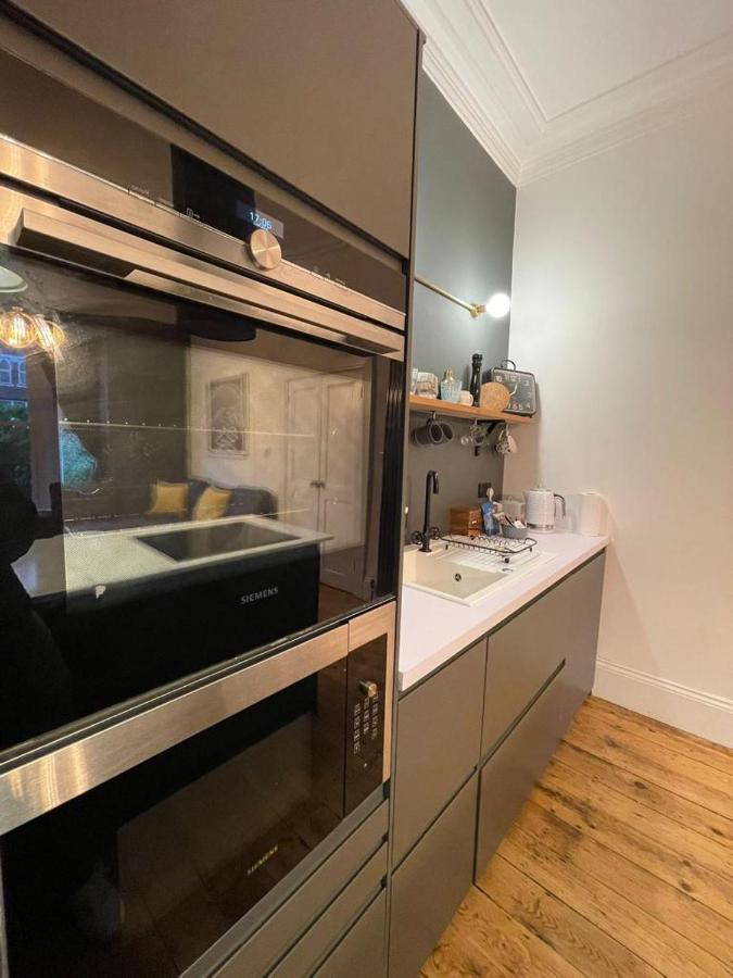 Urban Suites Stunning Victorian 3 Bed 2bath With Free Parking