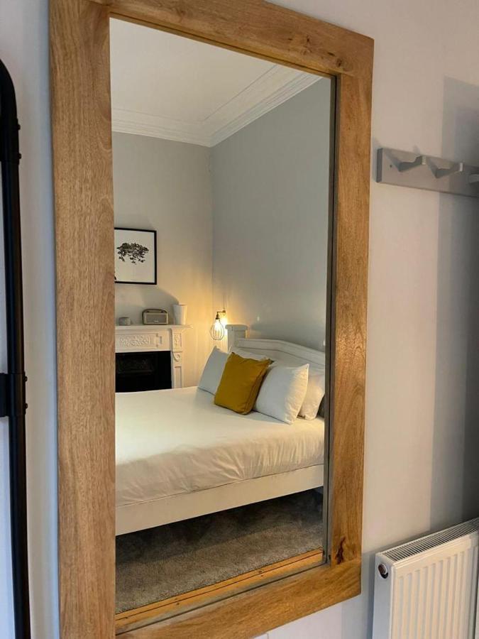 Urban Suites Stunning Victorian 3 Bed 2bath With Free Parking Apartment