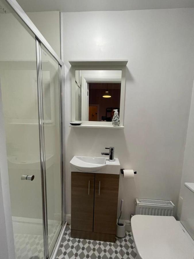 Urban Suites Stunning Victorian 3 Bed 2bath With Free Parking